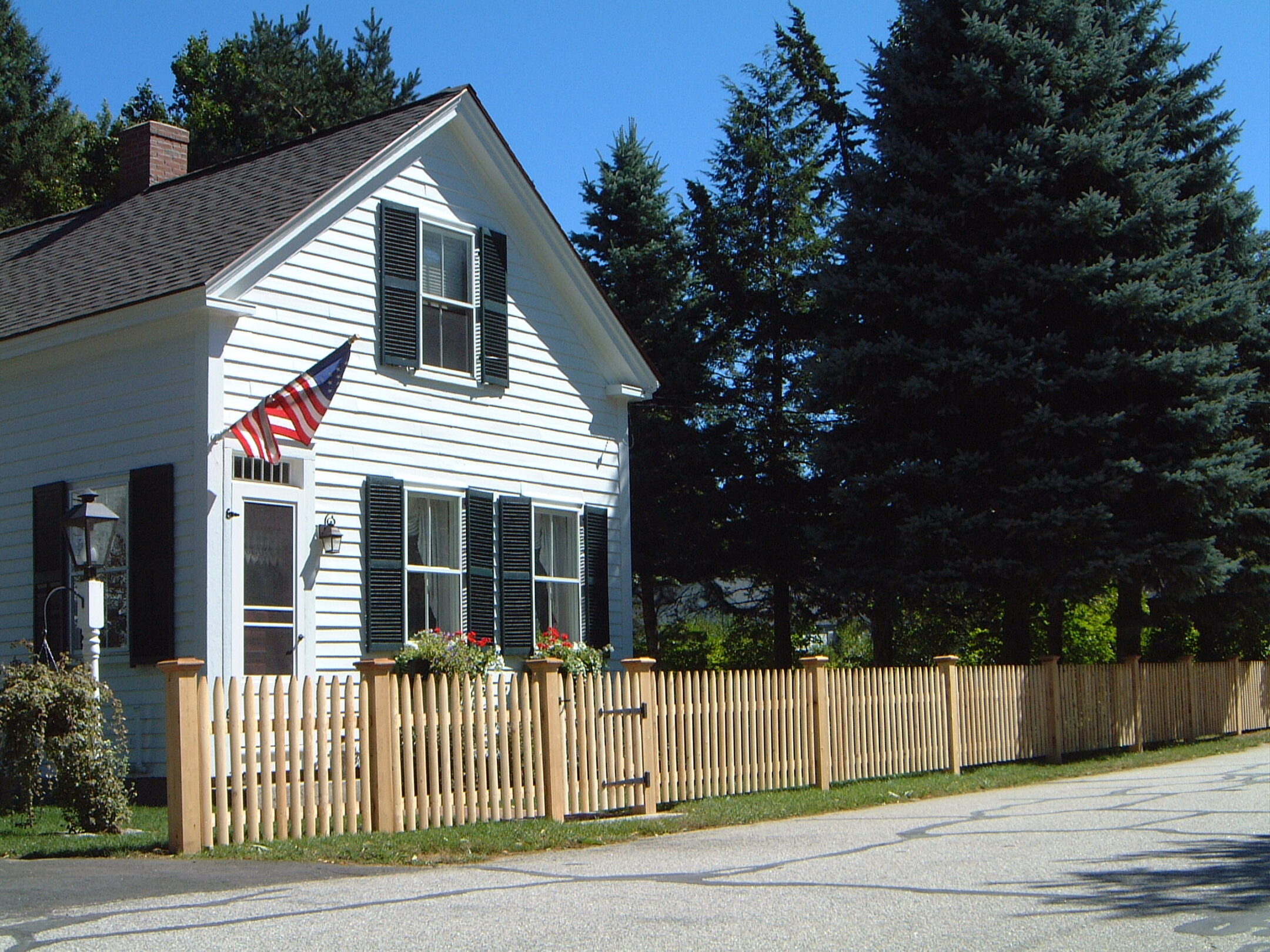 White house fence