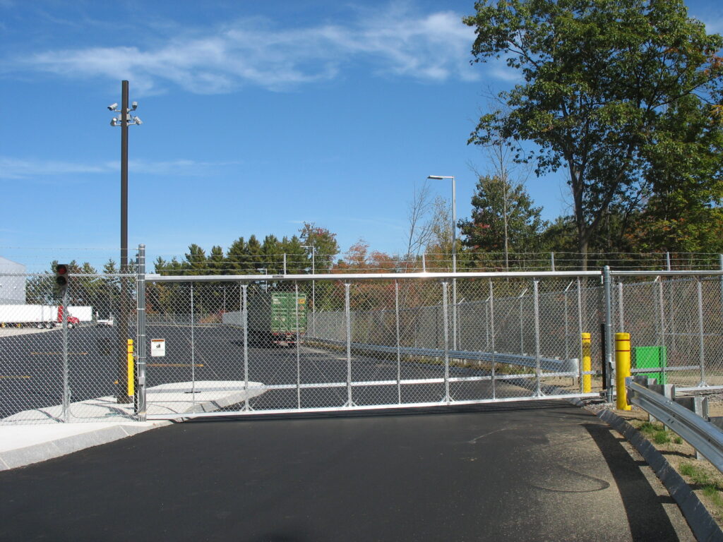 Commercial fence