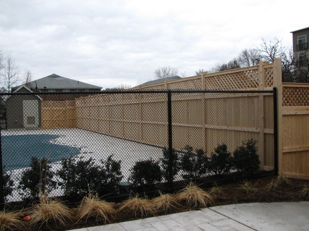 fence around pool